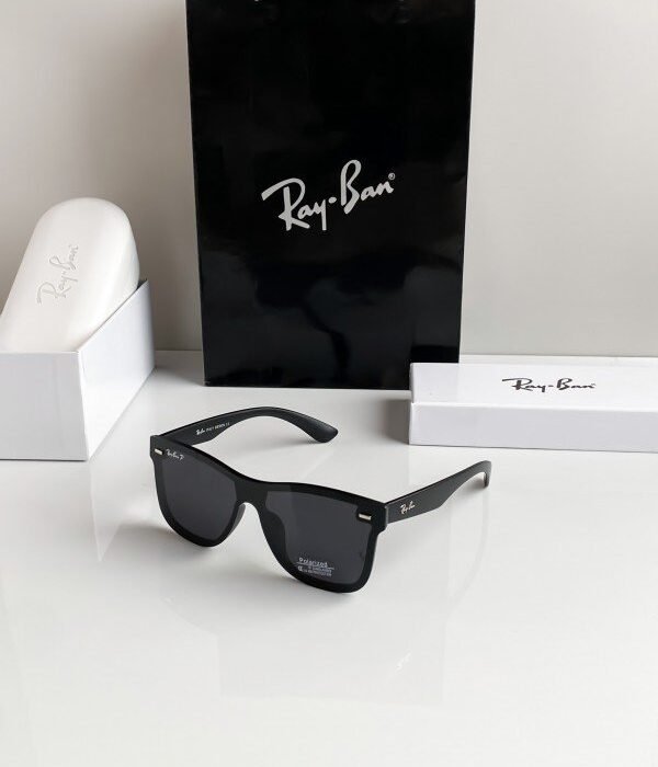Rayban black Blaze 650