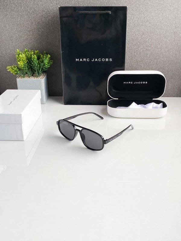 Marc Jacobs 5317