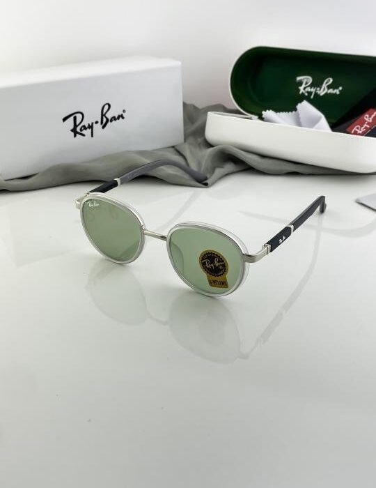 RAYBAN LIGHT GREEN 24002